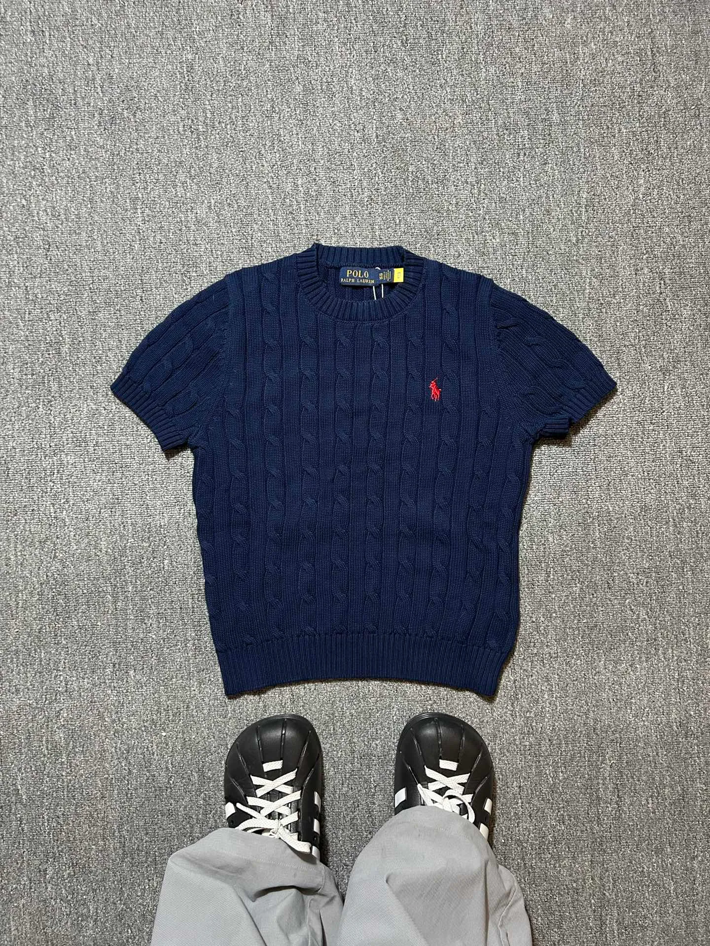 P160 Polo Ralph Lauren SS23 solid color logo embroidered sweater, official website logo on the collar. Scan the QR code to enter the official website and compare the quality at will. Size: XS-L